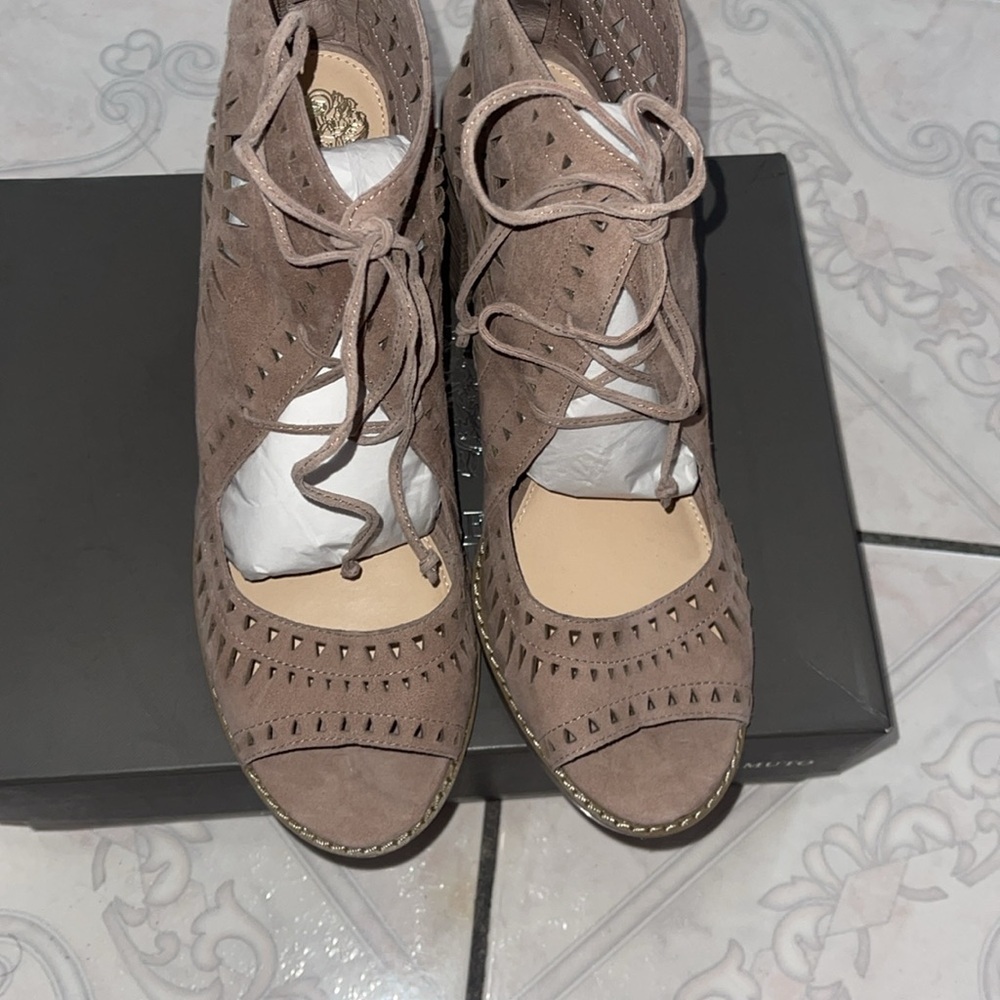 Vince camito shoes smoke cloud true suede